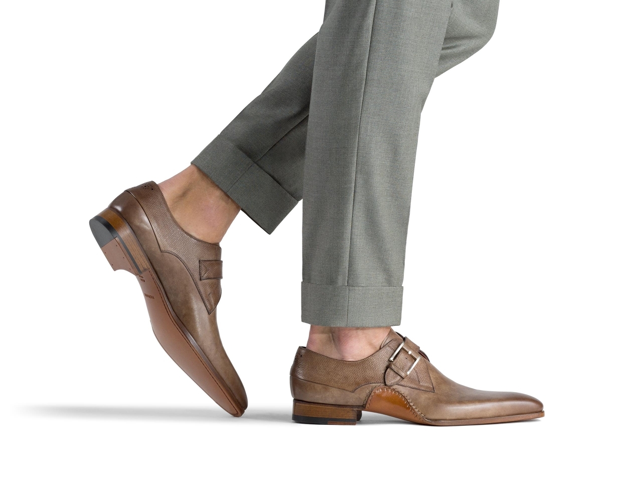 The Matteo Taupe pairs well with light grey pants