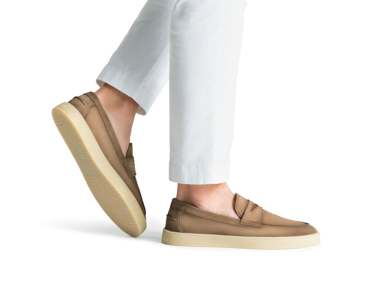 The Lawford FLX Taupe Suede pairs well with light colored pants